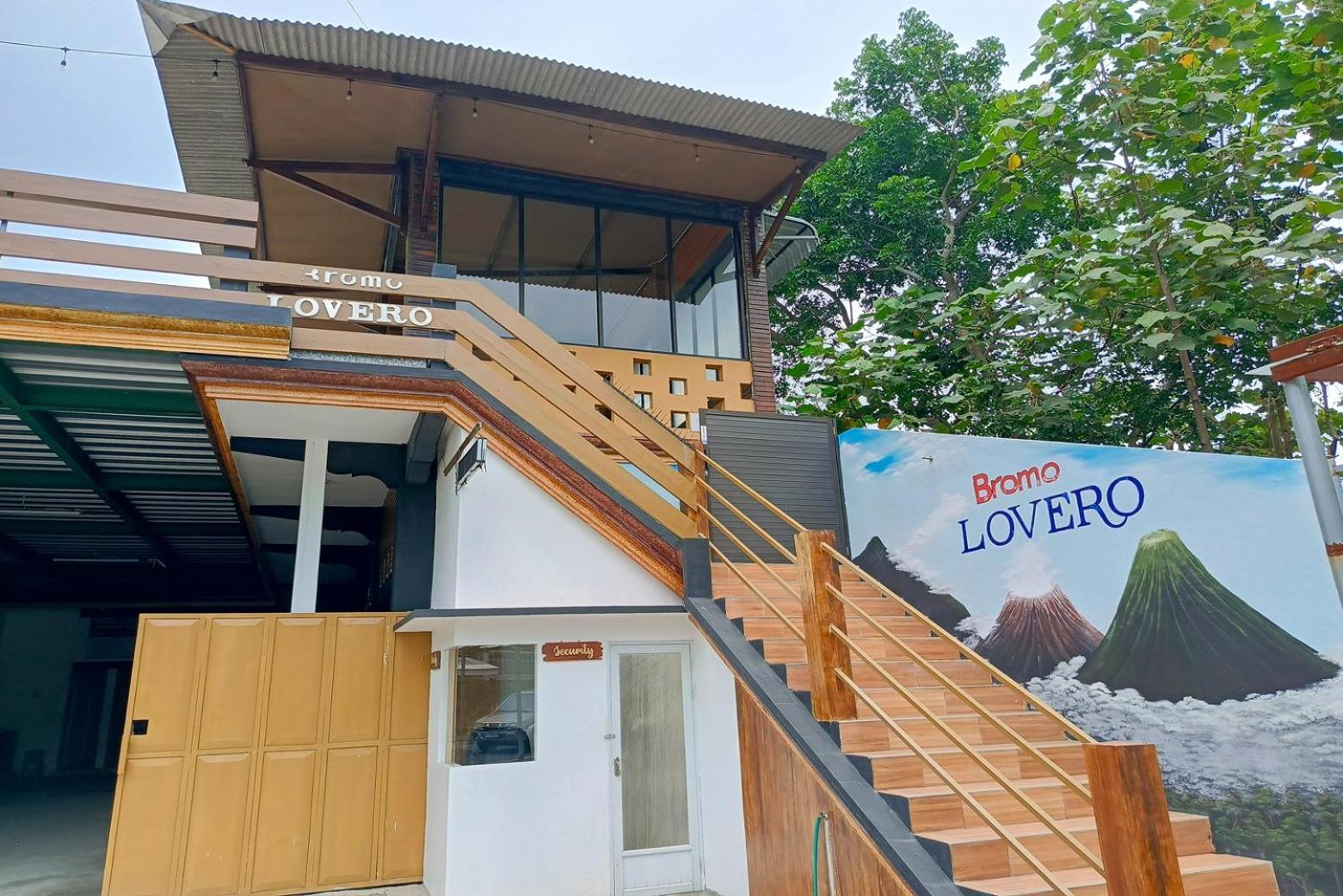 Penginapan Bromo Lovero Hotel Lambangkuning Exterior photo